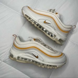 Women Air Max 97
Phantom/Light Curry-Sanddrift
W6